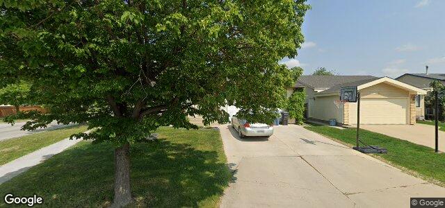 2 Saxon Bay（加拿大曼尼托巴省温尼伯市）房屋照片