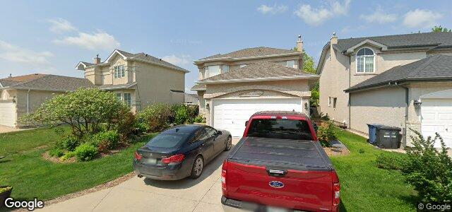 585 Scurfield Boulevard（加拿大曼尼托巴省温尼伯市）房屋照片