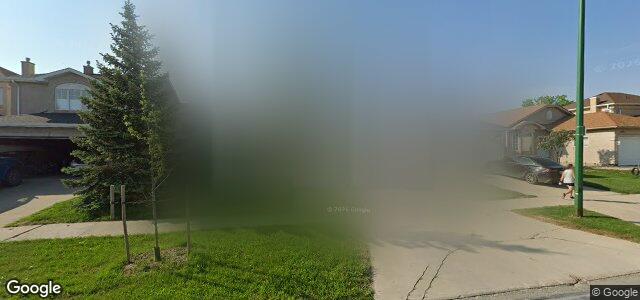 688 Scurfield Boulevard（加拿大曼尼托巴省温尼伯市）房屋照片