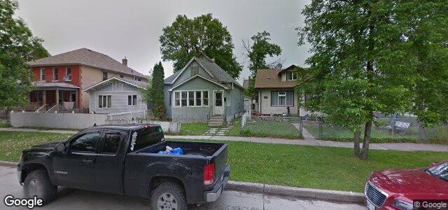 303 Manitoba Avenue（加拿大曼尼托巴省温尼伯市）房屋照片