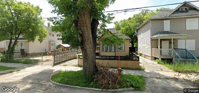 376 Burrows Avenue（加拿大曼尼托巴省温尼伯市）房屋照片