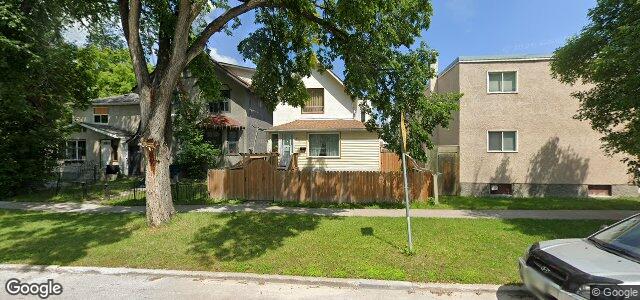 Photo of 413 Manitoba Avenue in Winnipeg, Manitoba