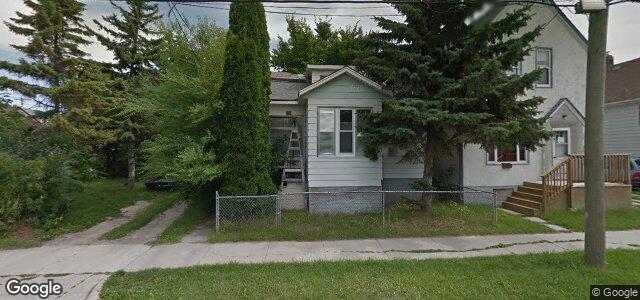 Photo of 451 Magnus Avenue in Winnipeg, Manitoba