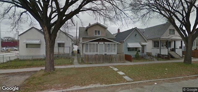 Larawan ng 587 Aberdeen Avenue sa Winnipeg, Manitoba