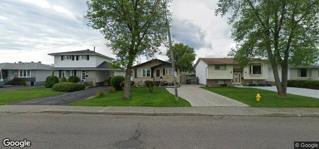 Photo of 614 Redwood Avenue in Winnipeg, Manitoba