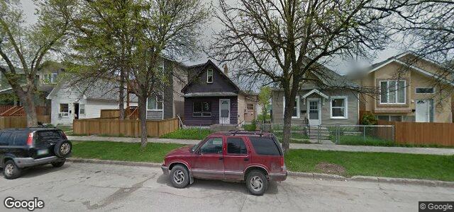 Photo of 635 Aberdeen Avenue in Winnipeg, Manitoba