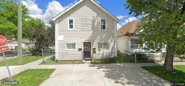 Photo of 653 Aberdeen Avenue in Winnipeg, Manitoba