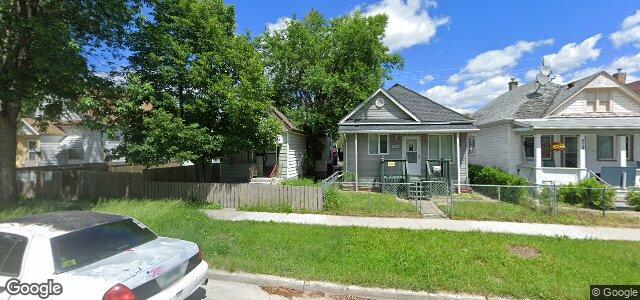 Photo of 685 Aberdeen Avenue in Winnipeg, Manitoba