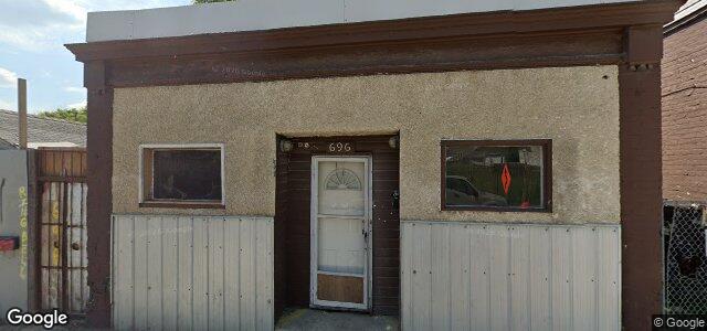 696 Selkirk Avenue（加拿大曼尼托巴省温尼伯市）房屋照片