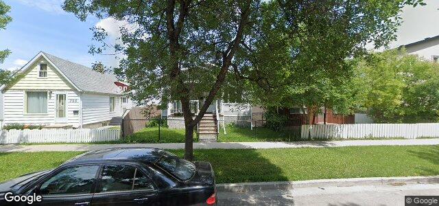 Photo of 701 Magnus Avenue in Winnipeg, Manitoba