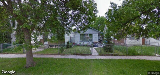 Larawan ng 744 Pritchard Avenue sa Winnipeg, Manitoba