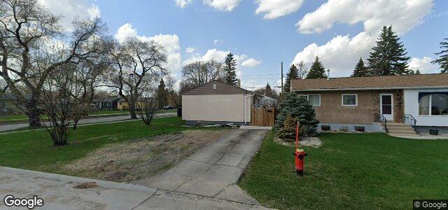 Photo of 1 Applewood Bay in Winnipeg, Manitoba