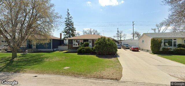 101 Crestwood Crescent（加拿大曼尼托巴省温尼伯市）房屋照片