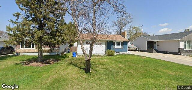 102 Crestwood Crescent（加拿大曼尼托巴省温尼伯市）房屋照片