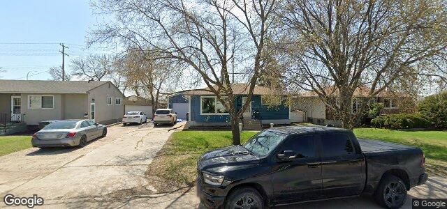 103 Crestwood Crescent（加拿大曼尼托巴省温尼伯市）房屋照片