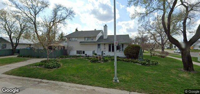 Larawan ng 1084 Betournay Street sa Winnipeg, Manitoba