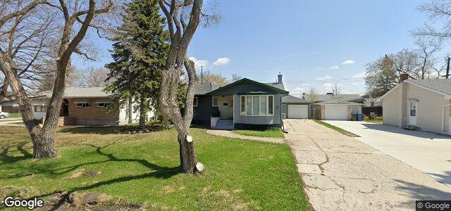 Photo of 12 Cypress Bay in Winnipeg, Manitoba