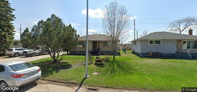 121 Crestwood Crescent（加拿大曼尼托巴省温尼伯市）房屋照片