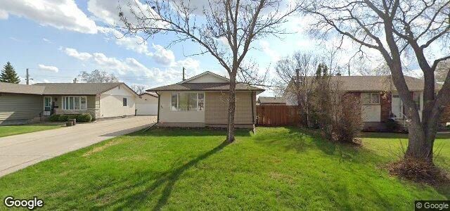 Larawan ng 13 Lochmoor Avenue sa Winnipeg, Manitoba
