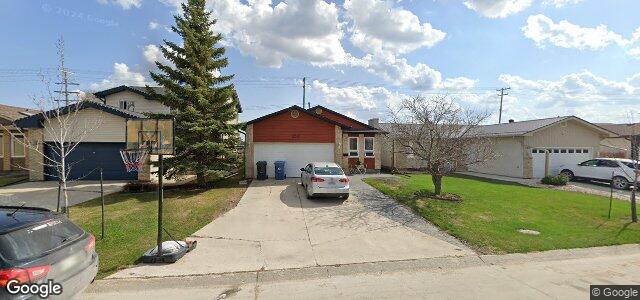 131 Penfold Crescent（加拿大曼尼托巴省温尼伯市）房屋照片