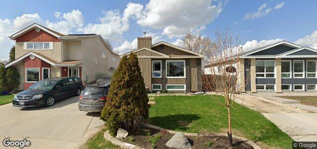 136 Penfold Crescent（加拿大曼尼托巴省温尼伯市）房屋照片