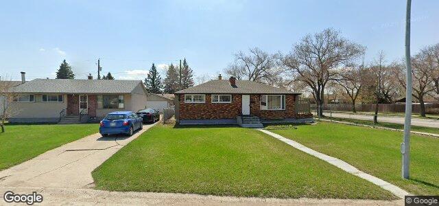 Photo of 2 Cascade Bay in Winnipeg, Manitoba