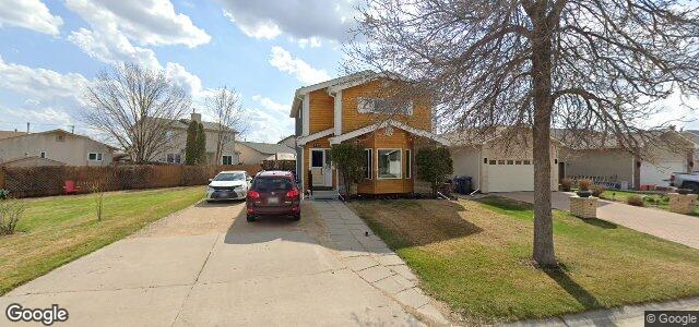 Photo of 222 Penfold Crescent in Winnipeg, Manitoba