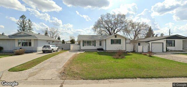 23 Lochmoor Avenue（加拿大曼尼托巴省温尼伯市）房屋照片