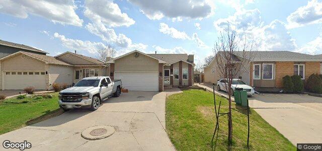 230 Penfold Crescent（加拿大曼尼托巴省温尼伯市）房屋照片