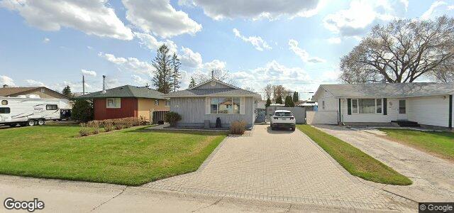 25 Lochmoor Avenue（加拿大曼尼托巴省温尼伯市）房屋照片