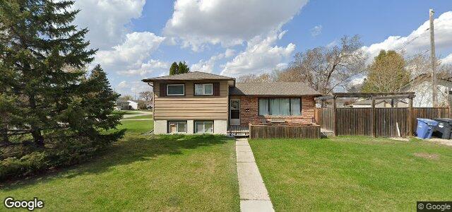 282 Dussault Avenue（加拿大曼尼托巴省温尼伯市）房屋照片