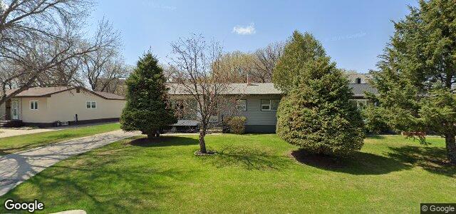 Photo of 29 Crestwood Crescent in Winnipeg, Manitoba