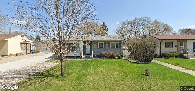 30 Crestwood Crescent（加拿大曼尼托巴省温尼伯市）房屋照片