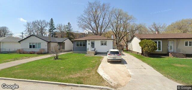 Larawan ng 33 Crestwood Crescent sa Winnipeg, Manitoba