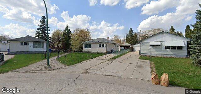 Photo of 33 Frontenac Bay in Winnipeg, Manitoba