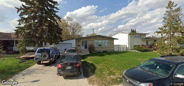 Larawan ng 33 Lomond Boulevard sa Winnipeg, Manitoba