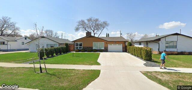 331 Drake Boulevard（加拿大曼尼托巴省温尼伯市）房屋照片