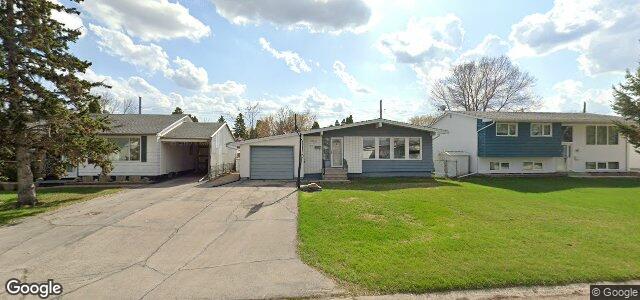 Photo of 35 Lochmoor Avenue in Winnipeg, Manitoba