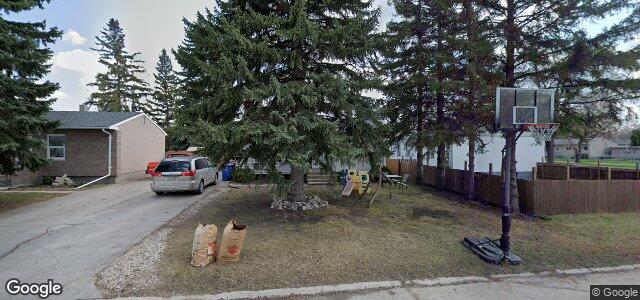 Photo of 45 Almond Bay in Winnipeg, Manitoba