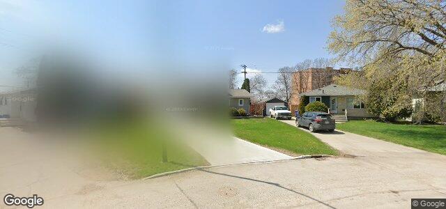 45 Crestwood Crescent（加拿大曼尼托巴省温尼伯市）房屋照片