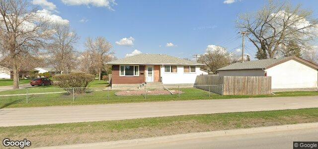 Photo of 63 Bernier Bay in Winnipeg, Manitoba