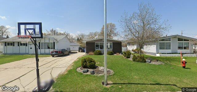 Larawan ng 9 Gatineau Bay sa Winnipeg, Manitoba