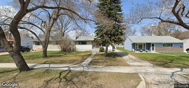 915 Autumnwood Drive（加拿大曼尼托巴省温尼伯市）房屋照片