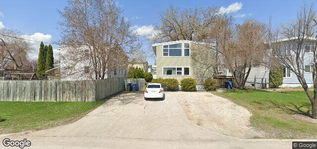 Photo of 947 Winakwa Road in Winnipeg, Manitoba