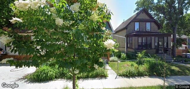 493 Camden Place（加拿大曼尼托巴省温尼伯市）房屋照片