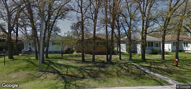 132 Glendale Boulevard（加拿大曼尼托巴省温尼伯市）房屋照片