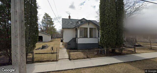 28 Berrydale Avenue（加拿大曼尼托巴省温尼伯市）房屋照片