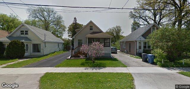 Larawan ng 34 Berrydale Avenue sa Winnipeg, Manitoba